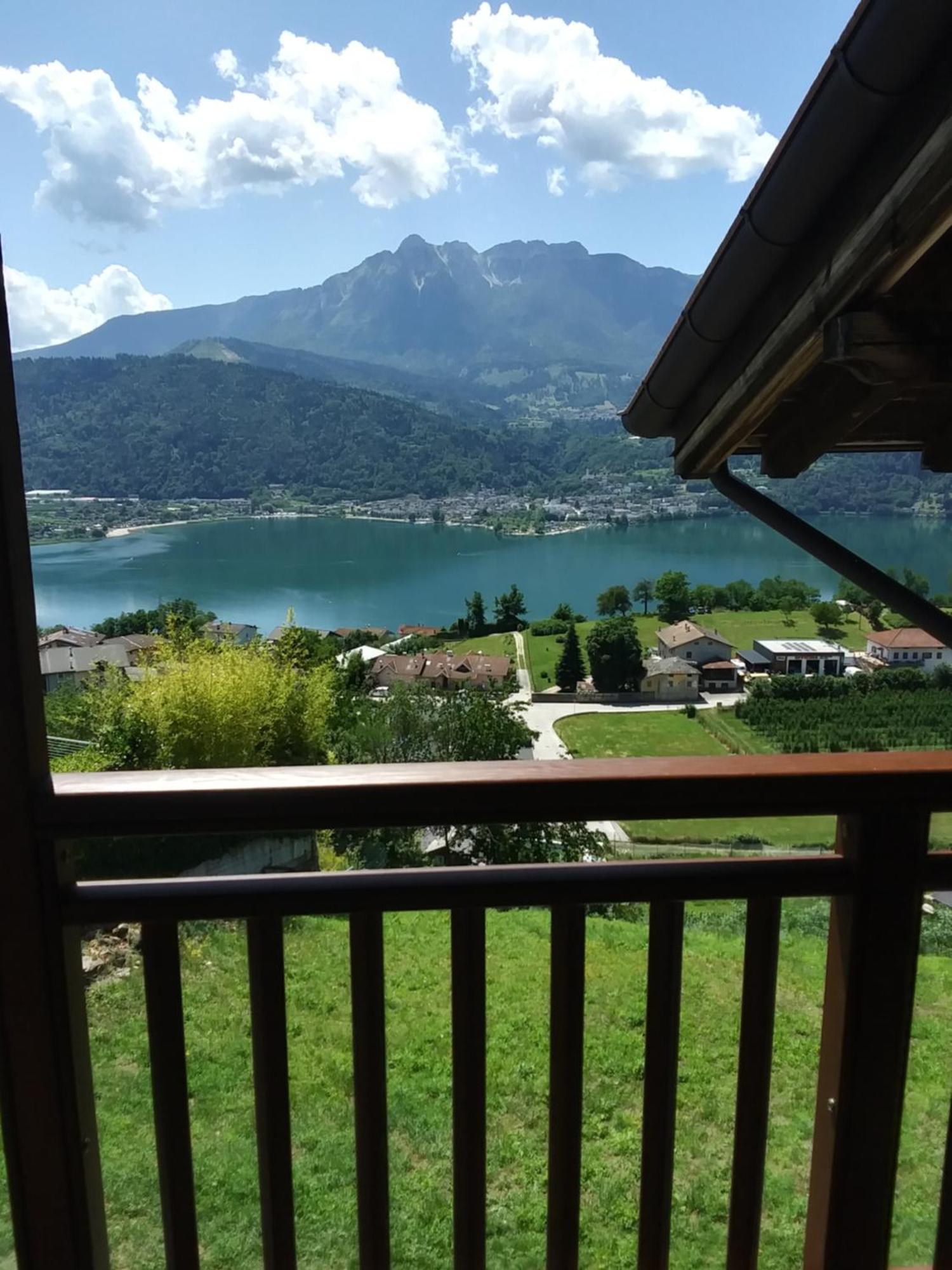 La Casa Di Athos Apartment Tenna Bagian luar foto